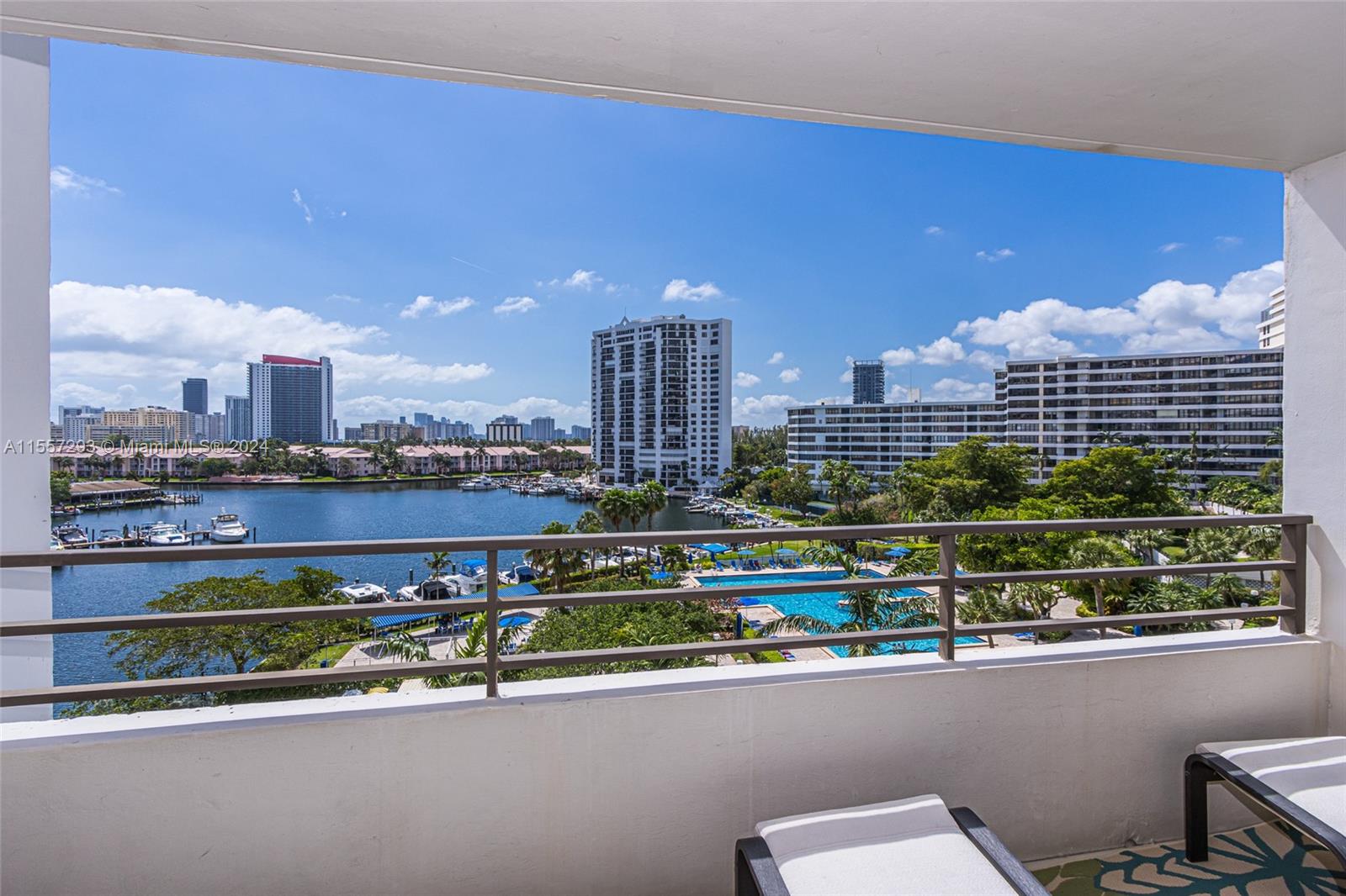2500 Parkview Dr 701, Hallandale Beach, Florida 33009, 2 Bedrooms Bedrooms, ,2 BathroomsBathrooms,Residential,For Sale,2500 Parkview Dr 701,A11557293