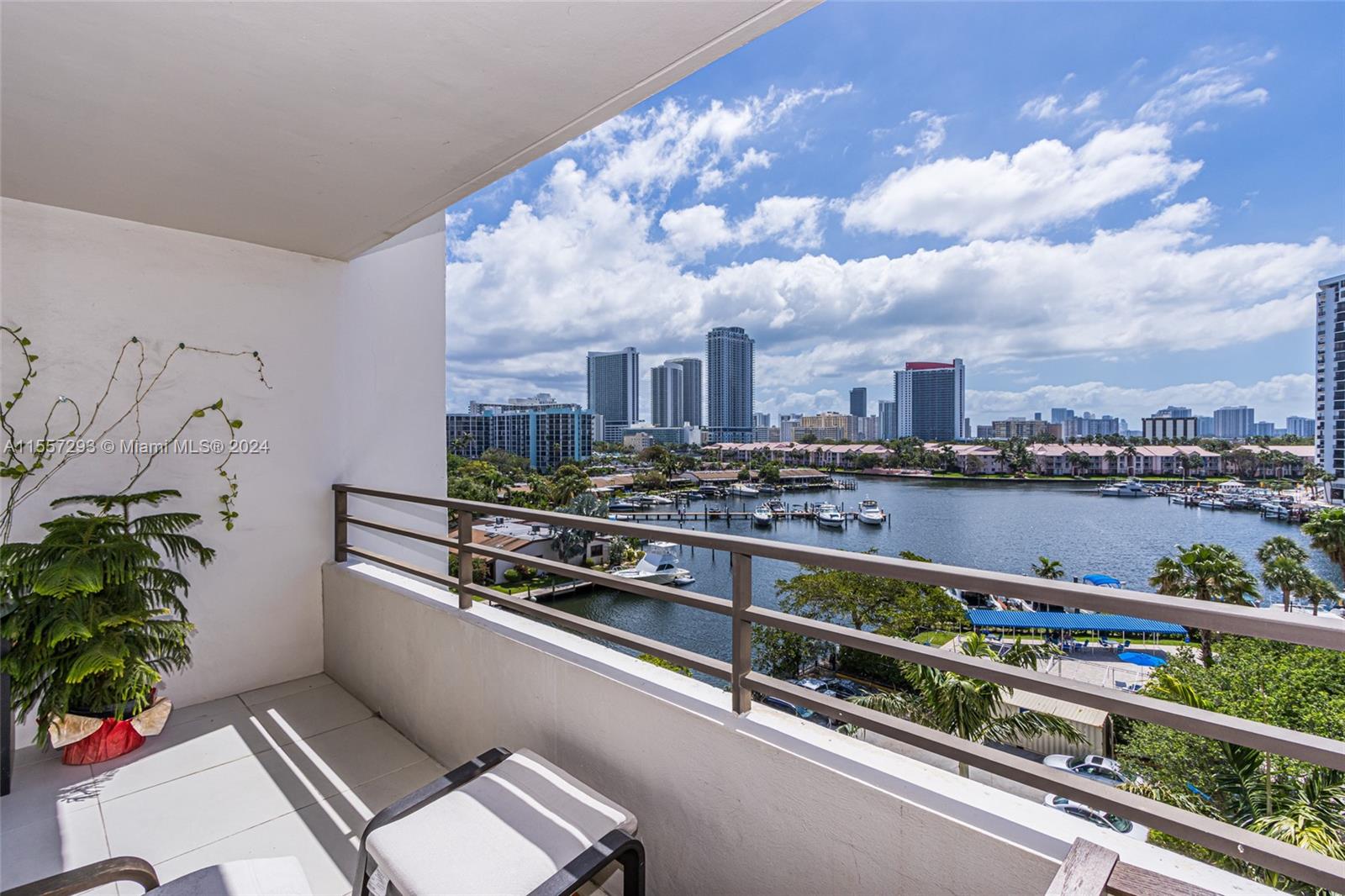 2500 Parkview Dr 701, Hallandale Beach, Florida 33009, 2 Bedrooms Bedrooms, ,2 BathroomsBathrooms,Residential,For Sale,2500 Parkview Dr 701,A11557293