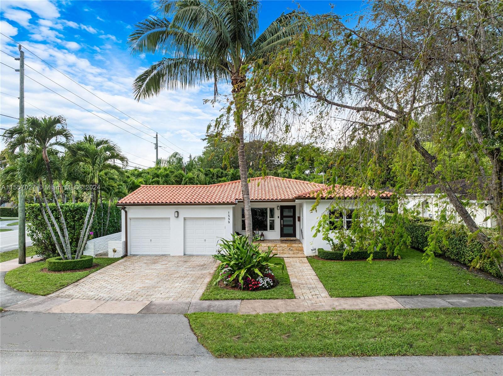 1559 Trevino Ave, Coral Gables, Florida 33134, 3 Bedrooms Bedrooms, ,2 BathroomsBathrooms,Residential,For Sale,1559 Trevino Ave,A11557027