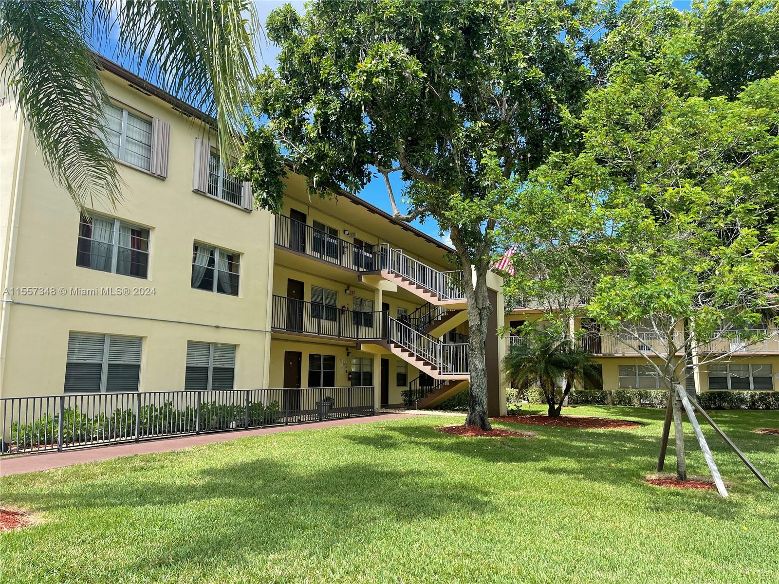 150 SW 134th Way #304R For Sale A11557348, FL