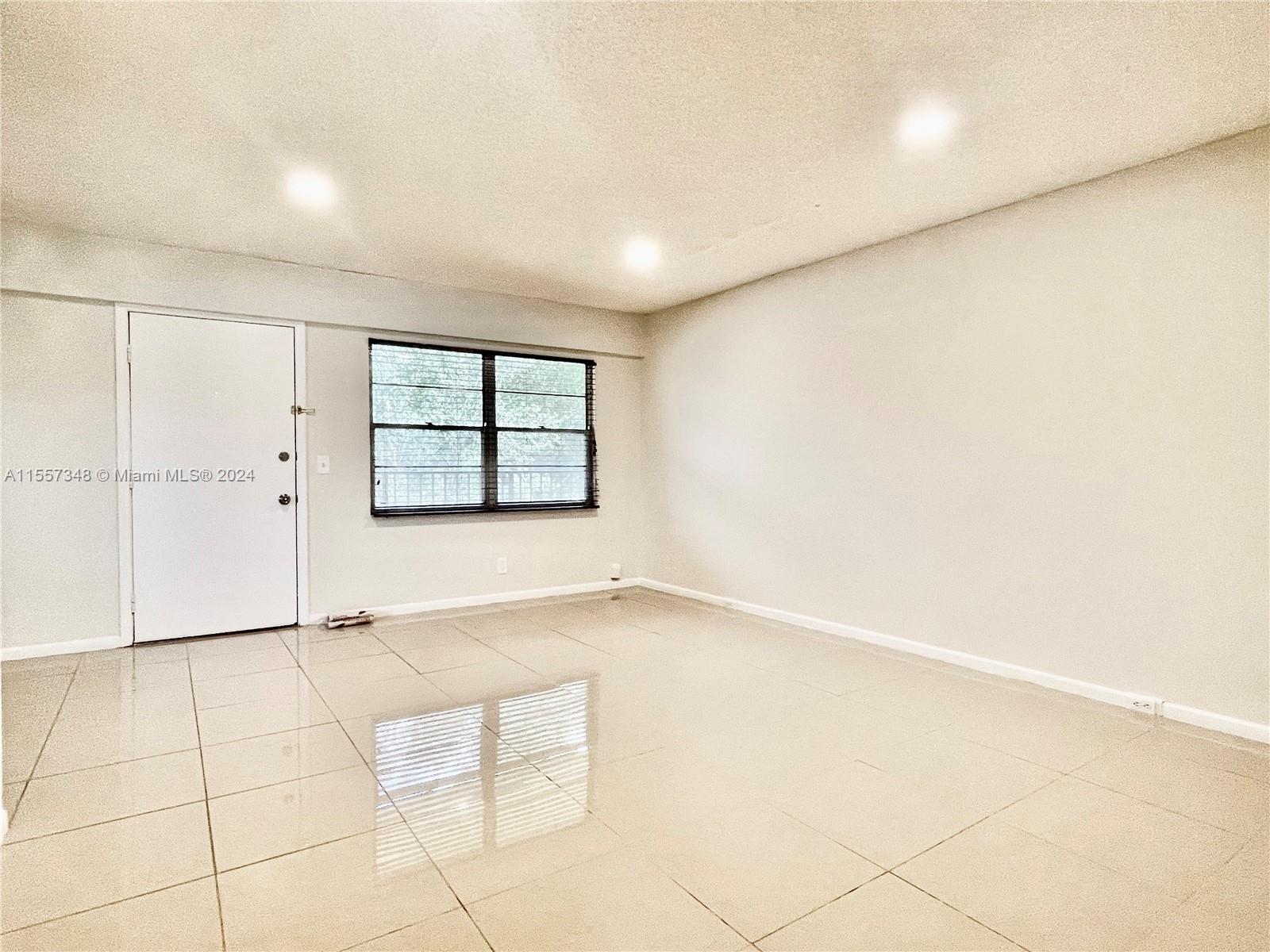 150 SW 134th Way 304R, Pembroke Pines, Florida 33027, 2 Bedrooms Bedrooms, ,1 BathroomBathrooms,Residential,For Sale,150 SW 134th Way 304R,A11557348