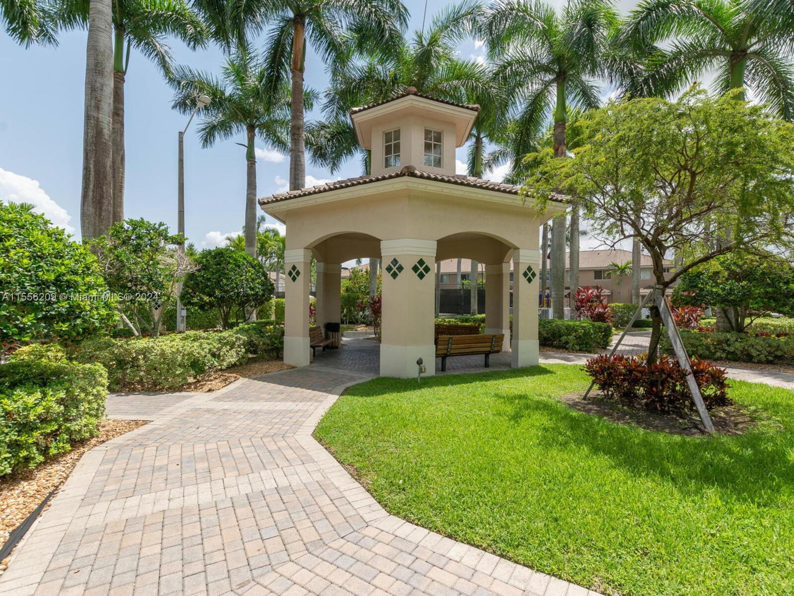 5791 NW 116th Ave 107, Doral, Florida 33178, 3 Bedrooms Bedrooms, ,2 BathroomsBathrooms,Residential,For Sale,5791 NW 116th Ave 107,A11556209