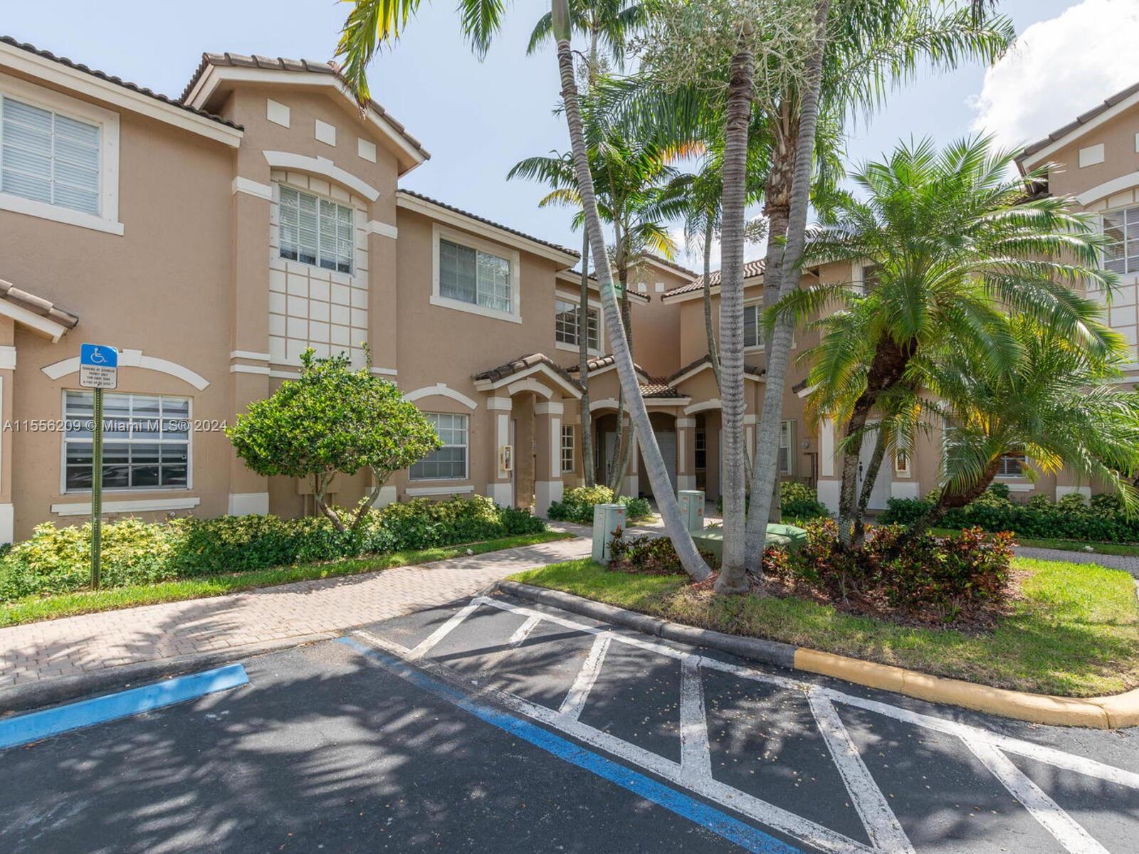 5791 NW 116th Ave 107, Doral, Florida 33178, 3 Bedrooms Bedrooms, ,2 BathroomsBathrooms,Residential,For Sale,5791 NW 116th Ave 107,A11556209