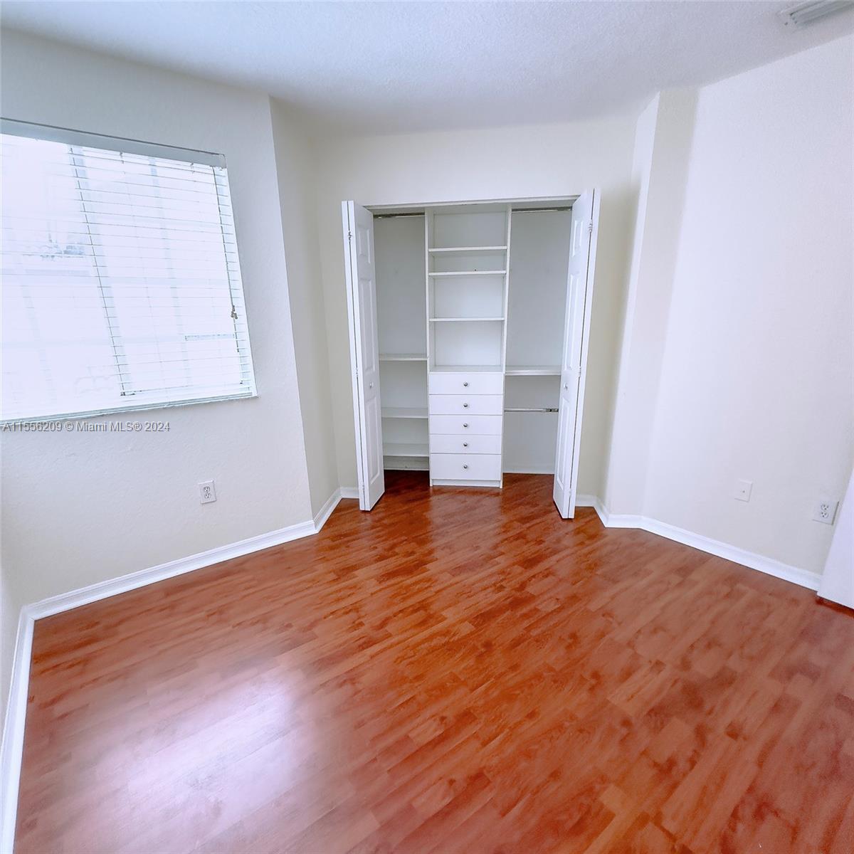 5791 NW 116th Ave 107, Doral, Florida 33178, 3 Bedrooms Bedrooms, ,2 BathroomsBathrooms,Residential,For Sale,5791 NW 116th Ave 107,A11556209