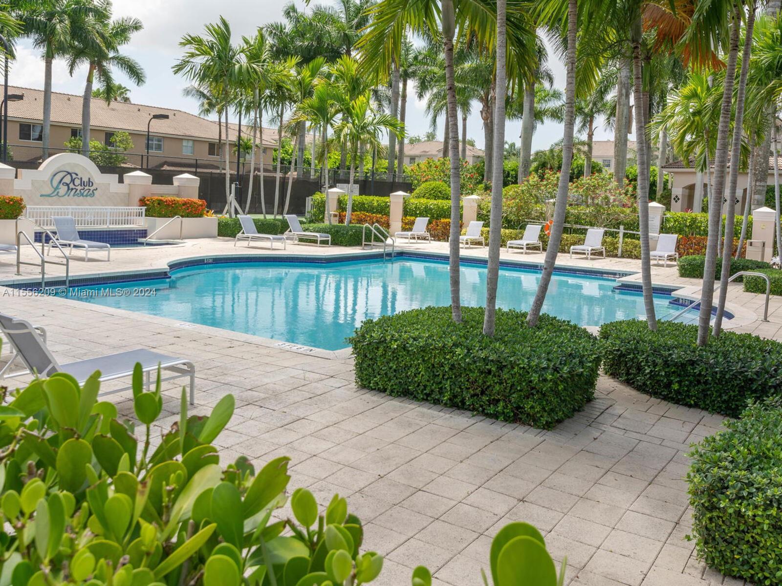 5791 NW 116th Ave 107, Doral, Florida 33178, 3 Bedrooms Bedrooms, ,2 BathroomsBathrooms,Residential,For Sale,5791 NW 116th Ave 107,A11556209