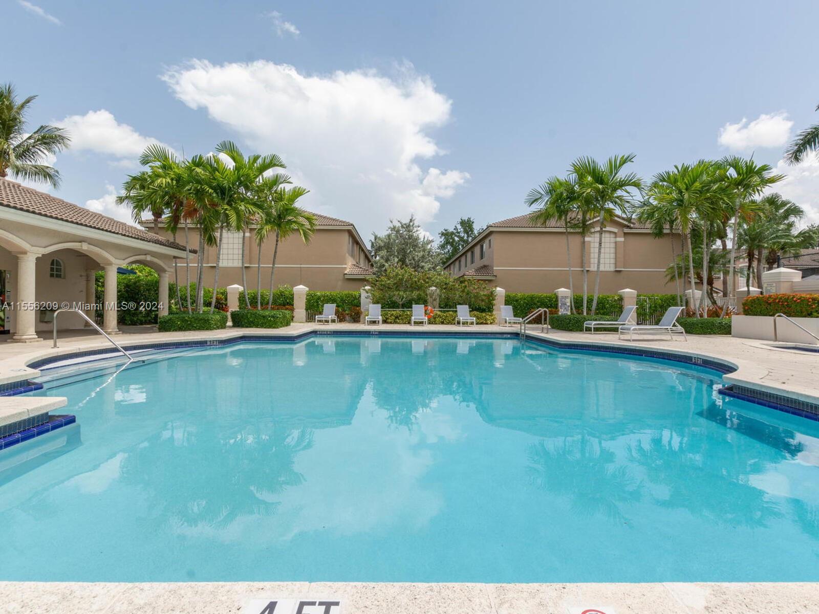 5791 NW 116th Ave 107, Doral, Florida 33178, 3 Bedrooms Bedrooms, ,2 BathroomsBathrooms,Residential,For Sale,5791 NW 116th Ave 107,A11556209