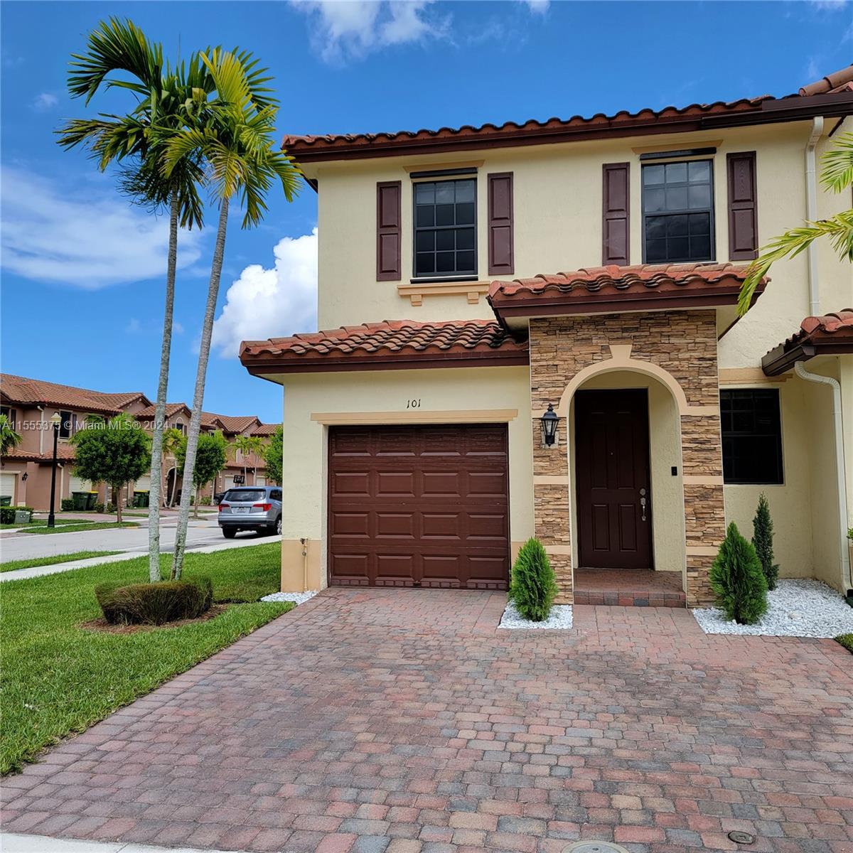 101 SE 33rd Ter 101, Homestead, Florida 33033, 3 Bedrooms Bedrooms, ,2 BathroomsBathrooms,Residential,For Sale,101 SE 33rd Ter 101,A11555375