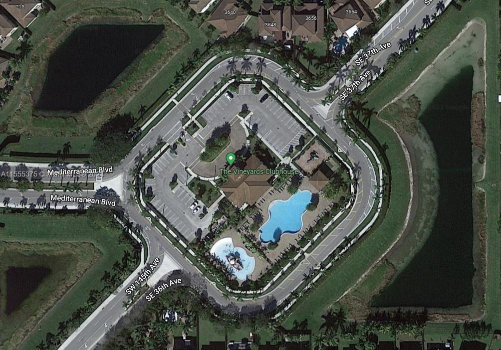 101 SE 33rd Ter 101, Homestead, Florida 33033, 3 Bedrooms Bedrooms, ,2 BathroomsBathrooms,Residential,For Sale,101 SE 33rd Ter 101,A11555375