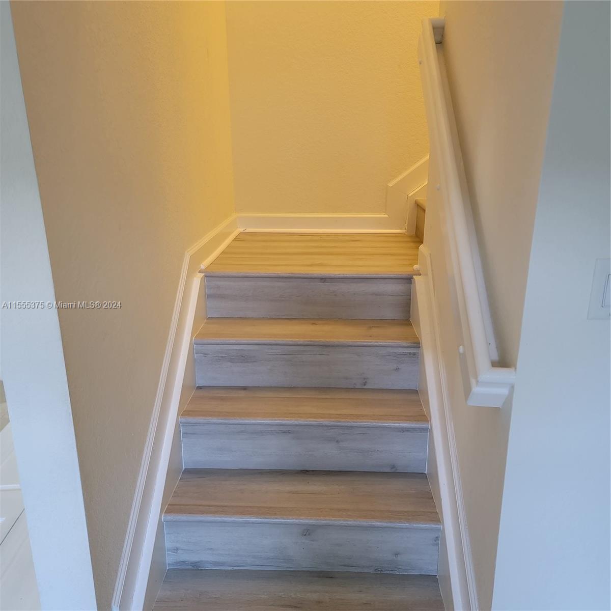 101 SE 33rd Ter 101, Homestead, Florida 33033, 3 Bedrooms Bedrooms, ,2 BathroomsBathrooms,Residential,For Sale,101 SE 33rd Ter 101,A11555375