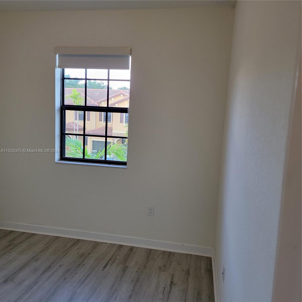 101 SE 33rd Ter 101, Homestead, Florida 33033, 3 Bedrooms Bedrooms, ,2 BathroomsBathrooms,Residential,For Sale,101 SE 33rd Ter 101,A11555375