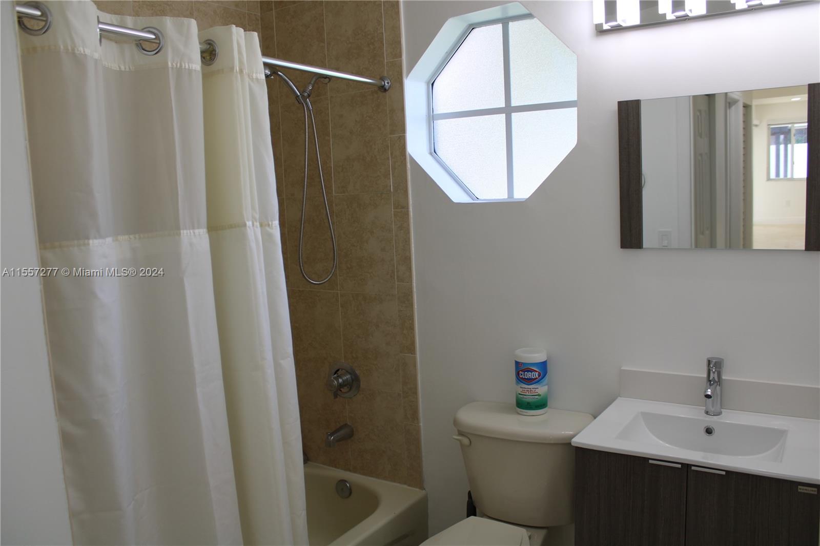 32333 SW 205th Ave, Homestead, Florida 33030, 4 Bedrooms Bedrooms, ,2 BathroomsBathrooms,Residential,For Sale,32333 SW 205th Ave,A11557277