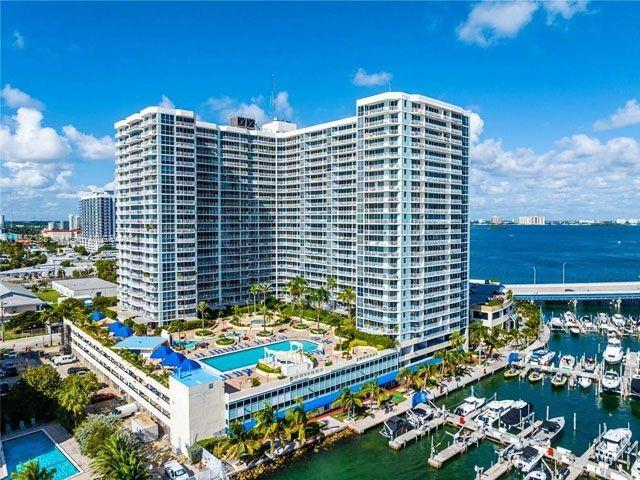 7601 E Treasure Dr #1024 For Sale A11557388, FL