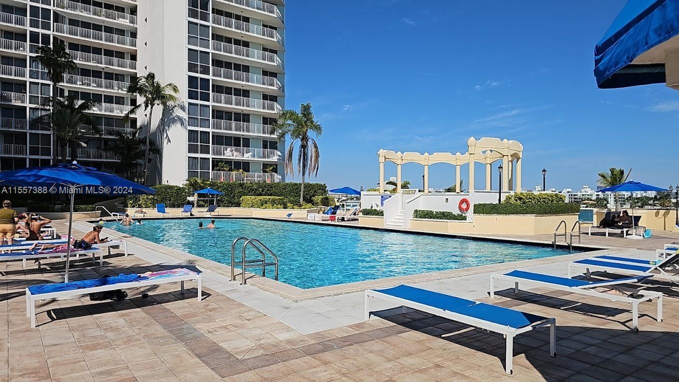 7601 E Treasure Dr 1024, North Bay Village, Florida 33141, 2 Bedrooms Bedrooms, ,2 BathroomsBathrooms,Residential,For Sale,7601 E Treasure Dr 1024,A11557388