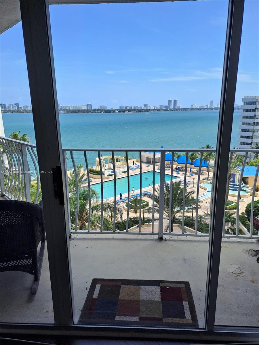 7601 E Treasure Dr 1024, North Bay Village, Florida 33141, 2 Bedrooms Bedrooms, ,2 BathroomsBathrooms,Residential,For Sale,7601 E Treasure Dr 1024,A11557388