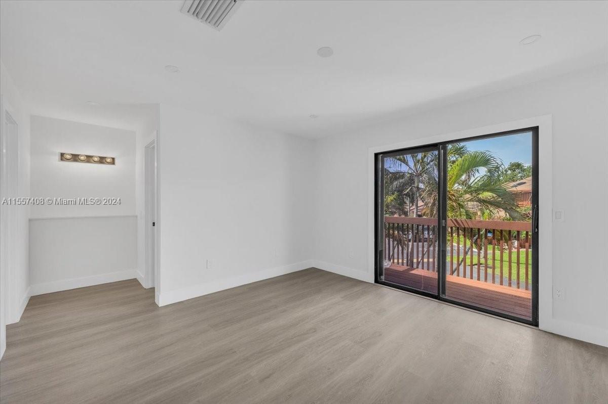 442 SE 11th Ter 442, Dania Beach, Florida 33004, 2 Bedrooms Bedrooms, ,1 BathroomBathrooms,Residential,For Sale,442 SE 11th Ter 442,A11557408