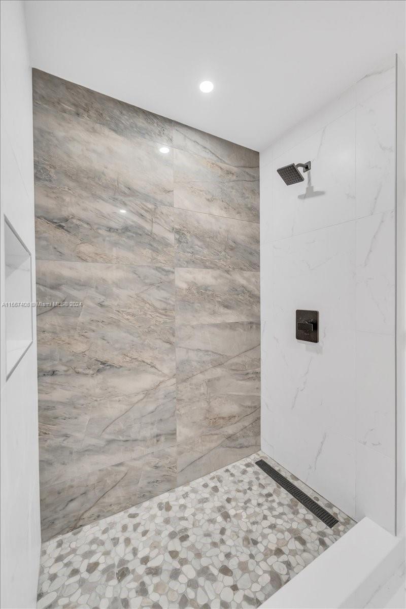 442 SE 11th Ter 442, Dania Beach, Florida 33004, 2 Bedrooms Bedrooms, ,1 BathroomBathrooms,Residential,For Sale,442 SE 11th Ter 442,A11557408