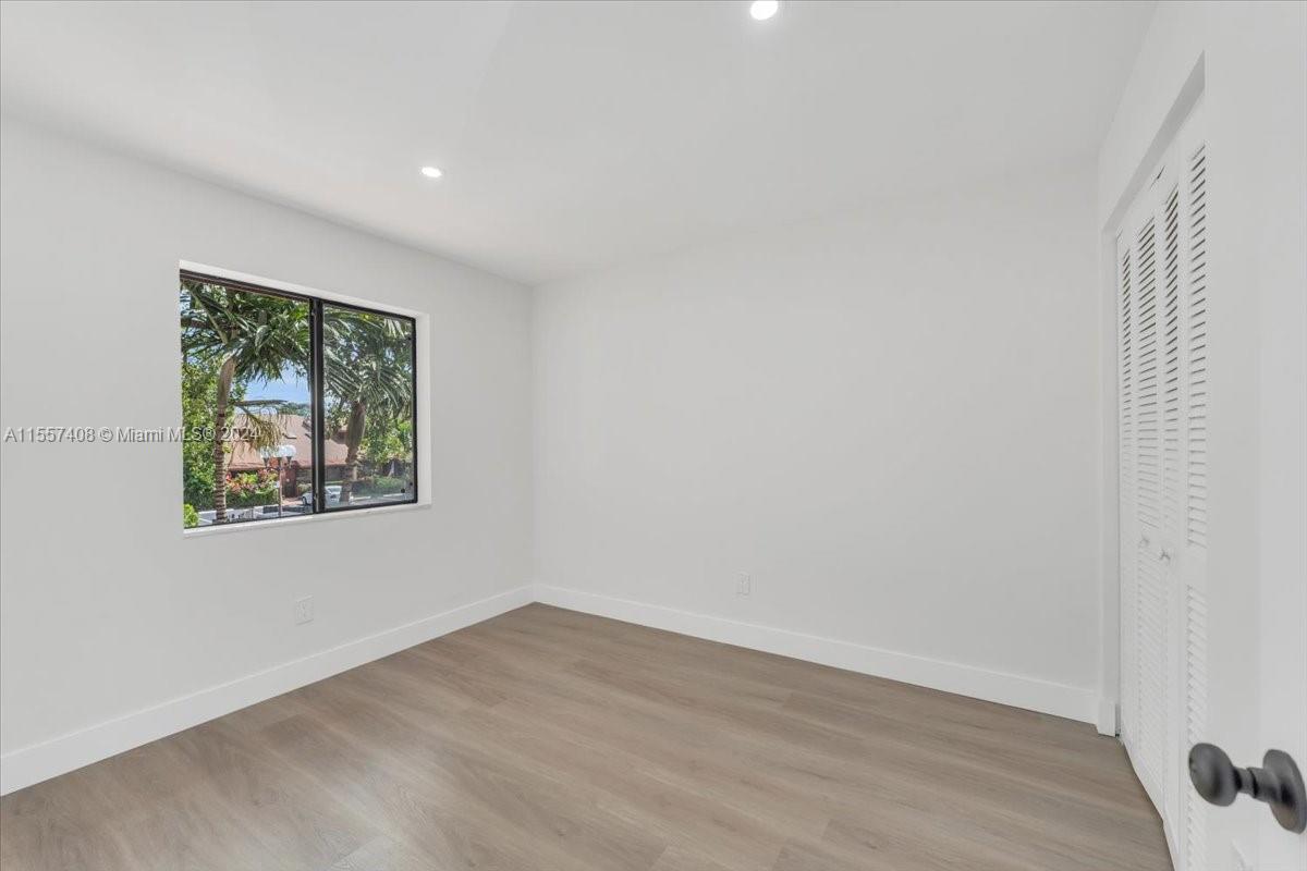 442 SE 11th Ter 442, Dania Beach, Florida 33004, 2 Bedrooms Bedrooms, ,1 BathroomBathrooms,Residential,For Sale,442 SE 11th Ter 442,A11557408