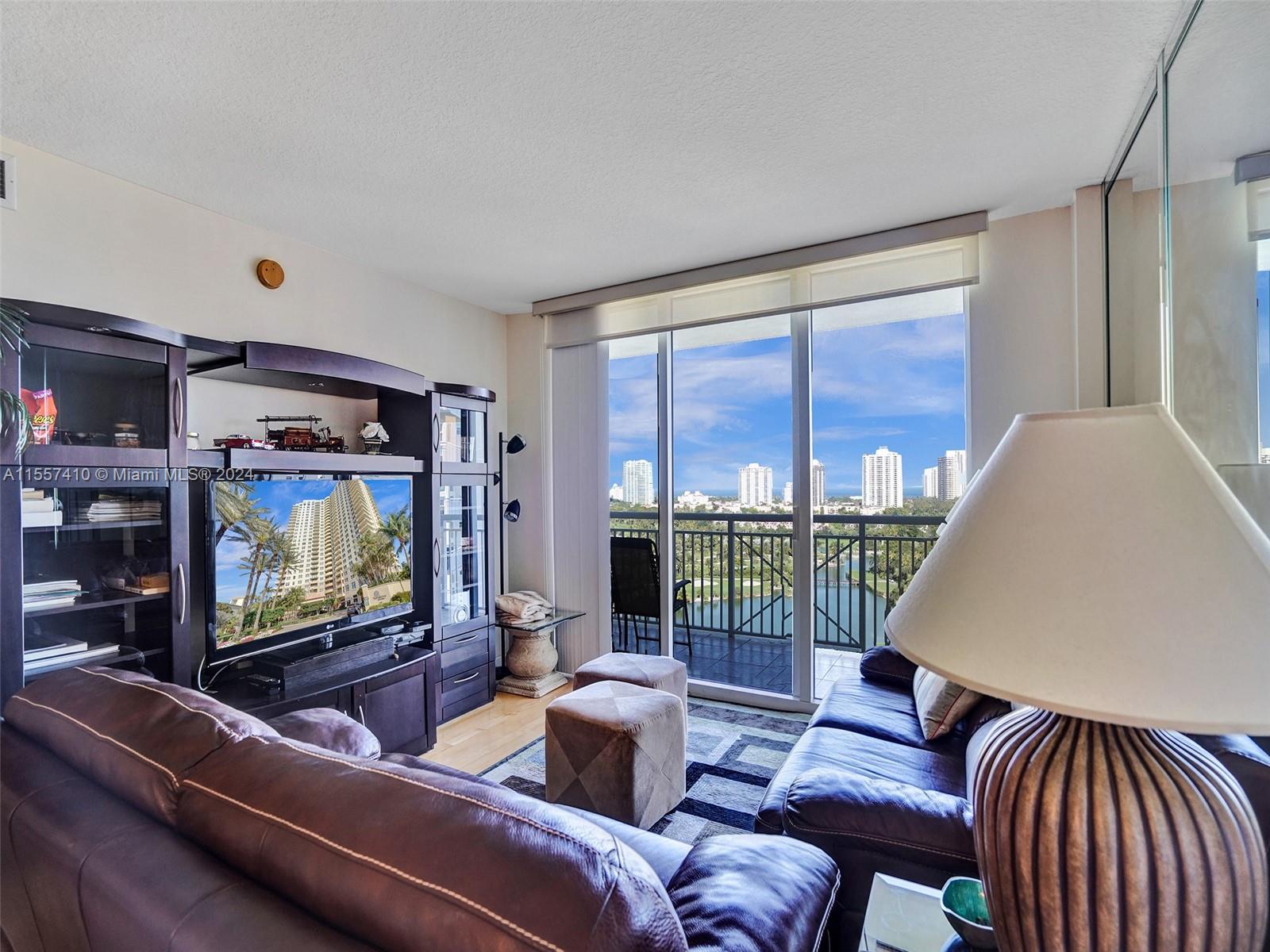 19501 W Country Club Dr 1715, Aventura, Florida 33180, 2 Bedrooms Bedrooms, ,2 BathroomsBathrooms,Residential,For Sale,19501 W Country Club Dr 1715,A11557410