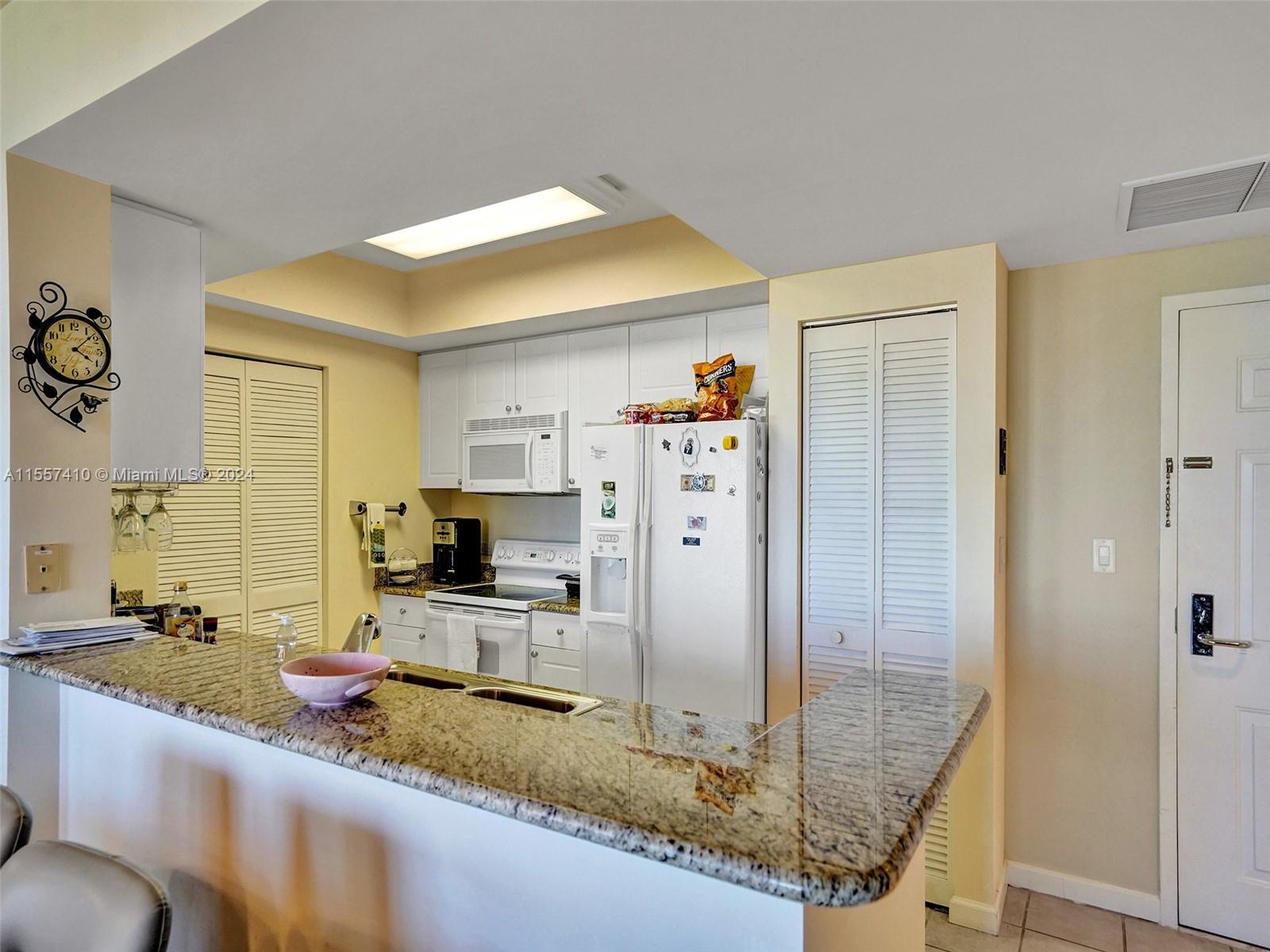 19501 W Country Club Dr 1715, Aventura, Florida 33180, 2 Bedrooms Bedrooms, ,2 BathroomsBathrooms,Residential,For Sale,19501 W Country Club Dr 1715,A11557410