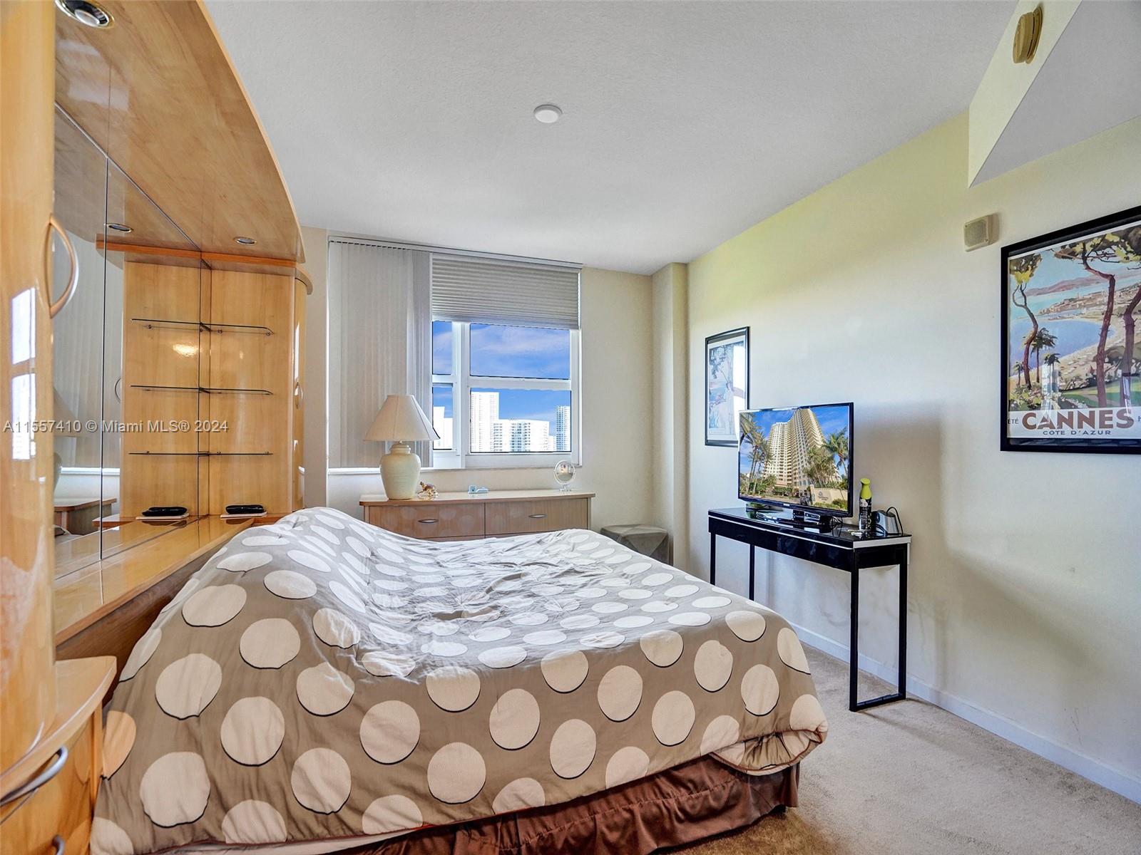 19501 W Country Club Dr 1715, Aventura, Florida 33180, 2 Bedrooms Bedrooms, ,2 BathroomsBathrooms,Residential,For Sale,19501 W Country Club Dr 1715,A11557410