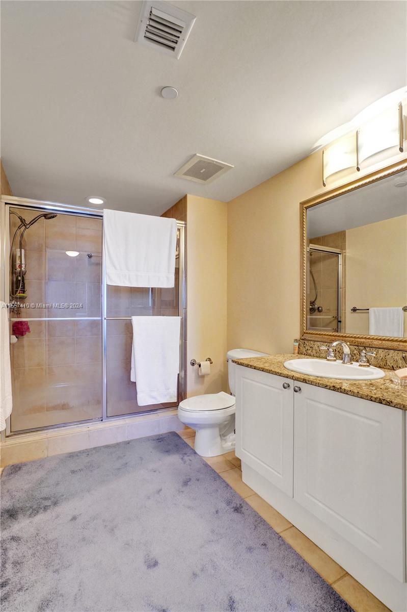 19501 W Country Club Dr 1715, Aventura, Florida 33180, 2 Bedrooms Bedrooms, ,2 BathroomsBathrooms,Residential,For Sale,19501 W Country Club Dr 1715,A11557410