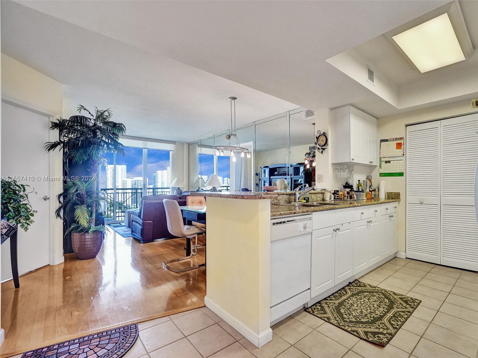 19501 W Country Club Dr 1715, Aventura, Florida 33180, 2 Bedrooms Bedrooms, ,2 BathroomsBathrooms,Residential,For Sale,19501 W Country Club Dr 1715,A11557410