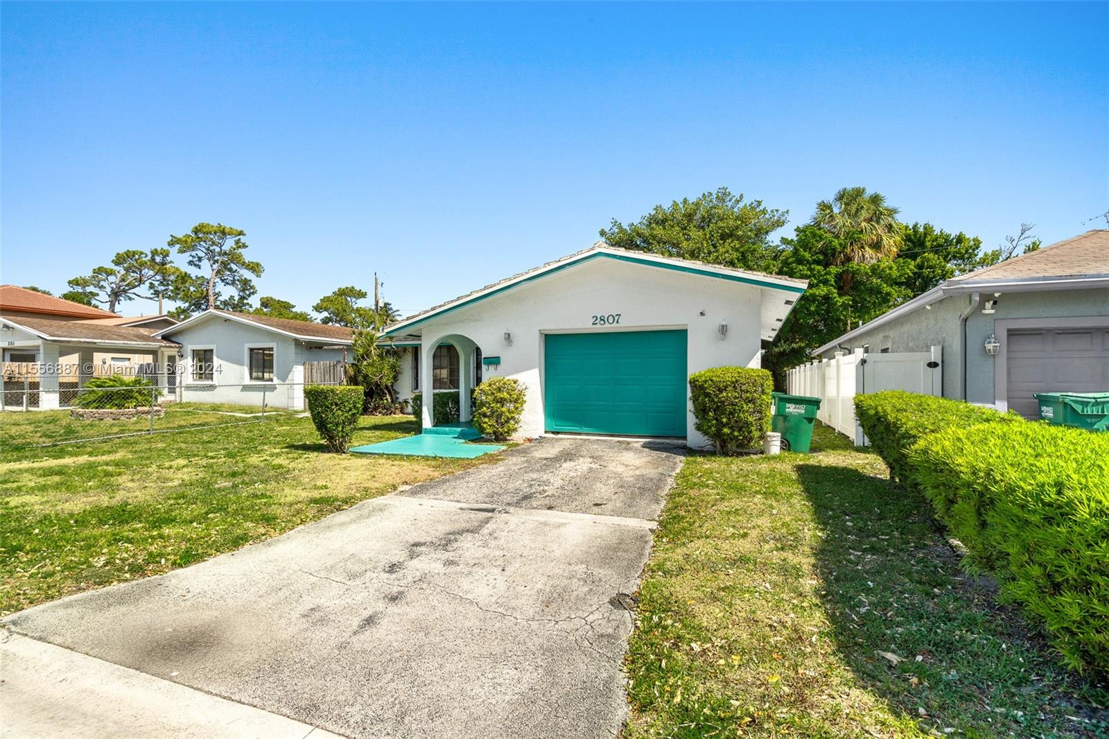 2807 NW 9th St  For Sale A11556887, FL