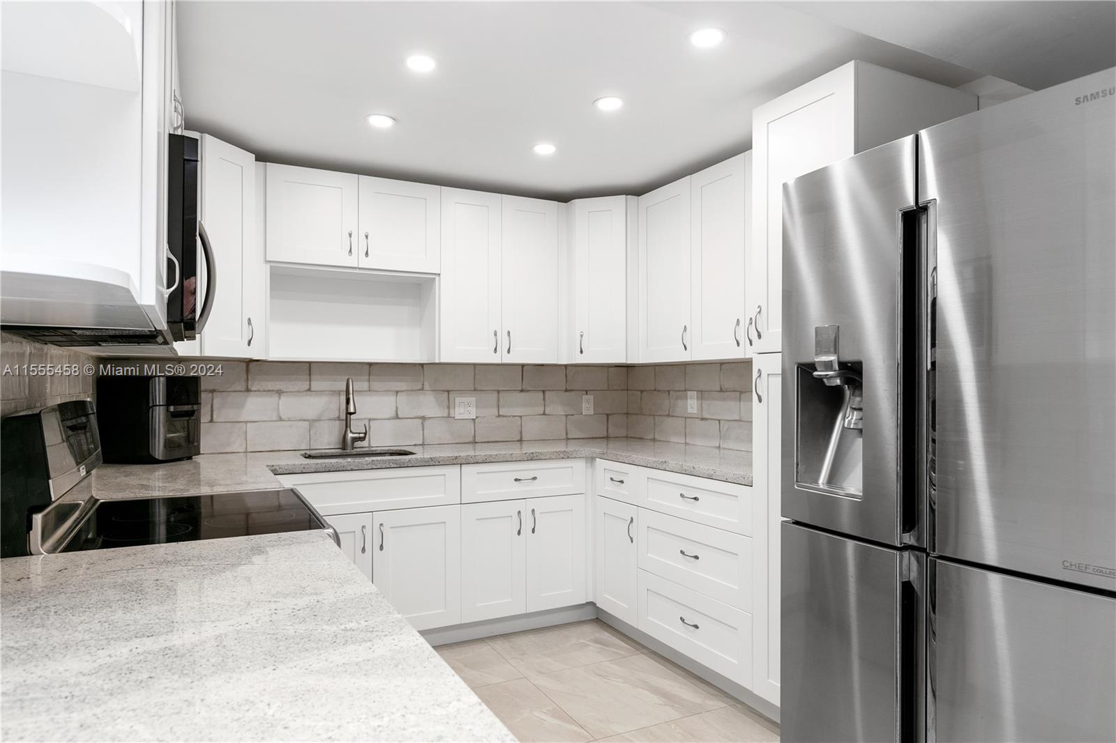 1500 S Ocean Dr 16H, Hollywood, Florida 33019, 2 Bedrooms Bedrooms, ,2 BathroomsBathrooms,Residential,For Sale,1500 S Ocean Dr 16H,A11555458