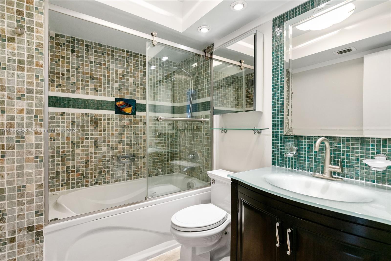 1500 S Ocean Dr 16H, Hollywood, Florida 33019, 2 Bedrooms Bedrooms, ,2 BathroomsBathrooms,Residential,For Sale,1500 S Ocean Dr 16H,A11555458