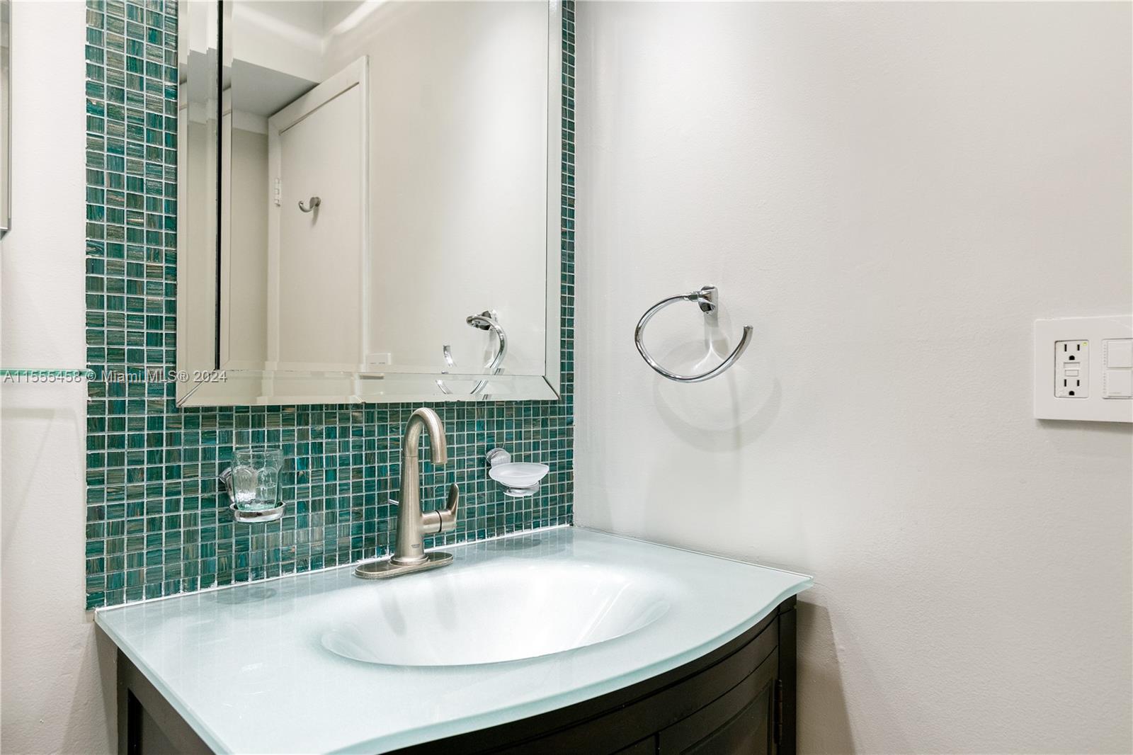 1500 S Ocean Dr 16H, Hollywood, Florida 33019, 2 Bedrooms Bedrooms, ,2 BathroomsBathrooms,Residential,For Sale,1500 S Ocean Dr 16H,A11555458