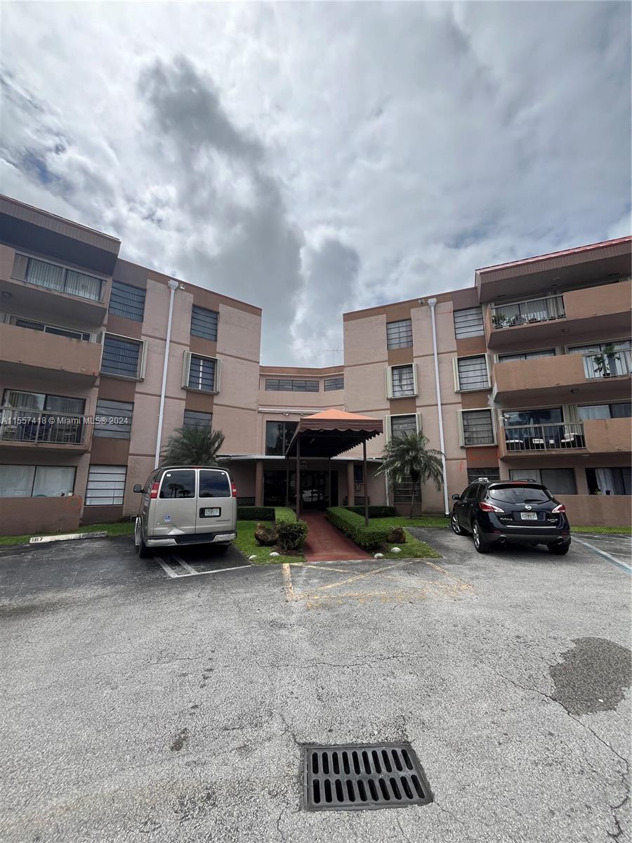 5800 SW 127th Ave #2214 For Sale A11557418, FL