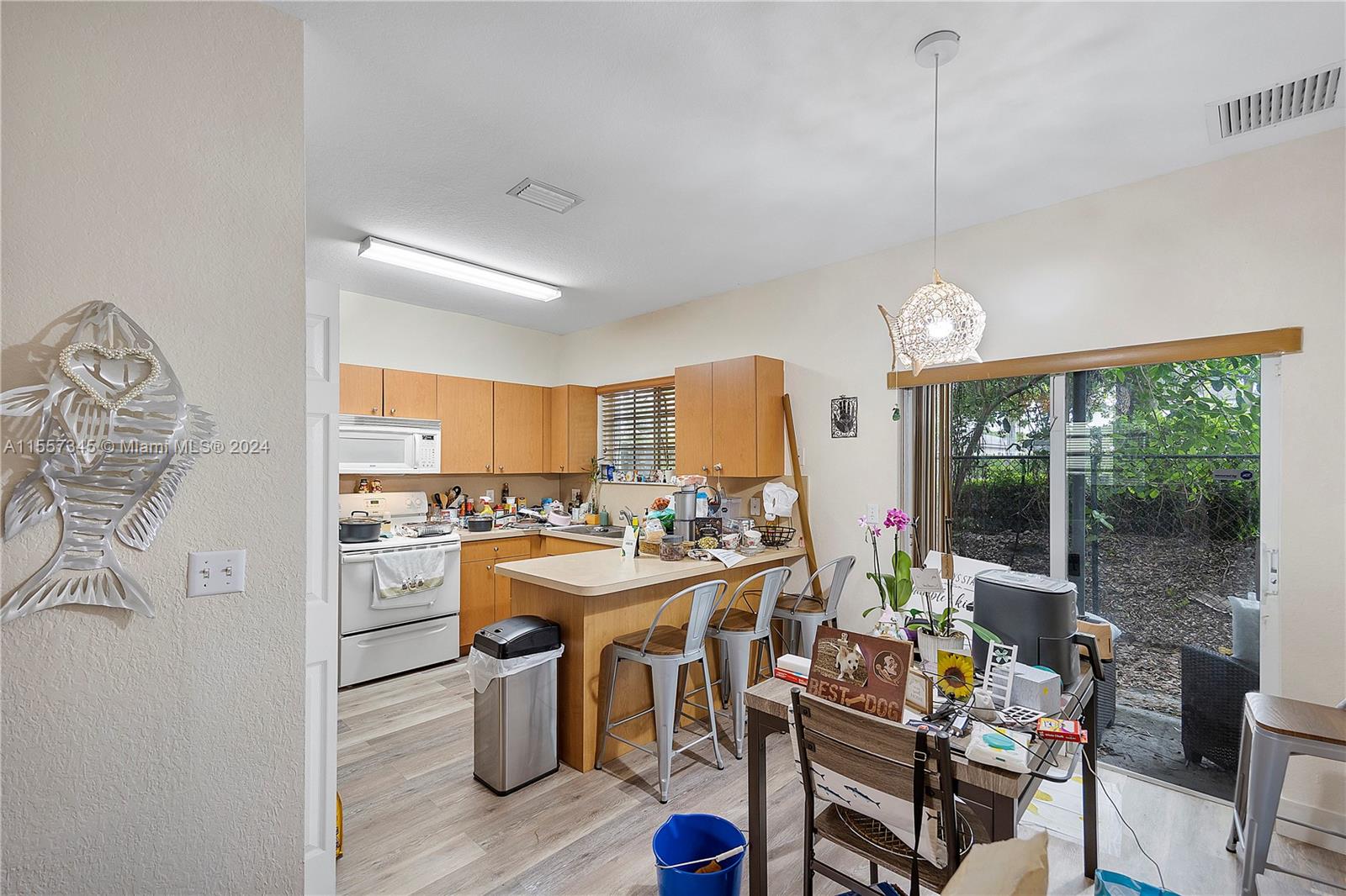 359 NE 27th Ter 103, Homestead, Florida 33033, 2 Bedrooms Bedrooms, ,2 BathroomsBathrooms,Residential,For Sale,359 NE 27th Ter 103,A11557345