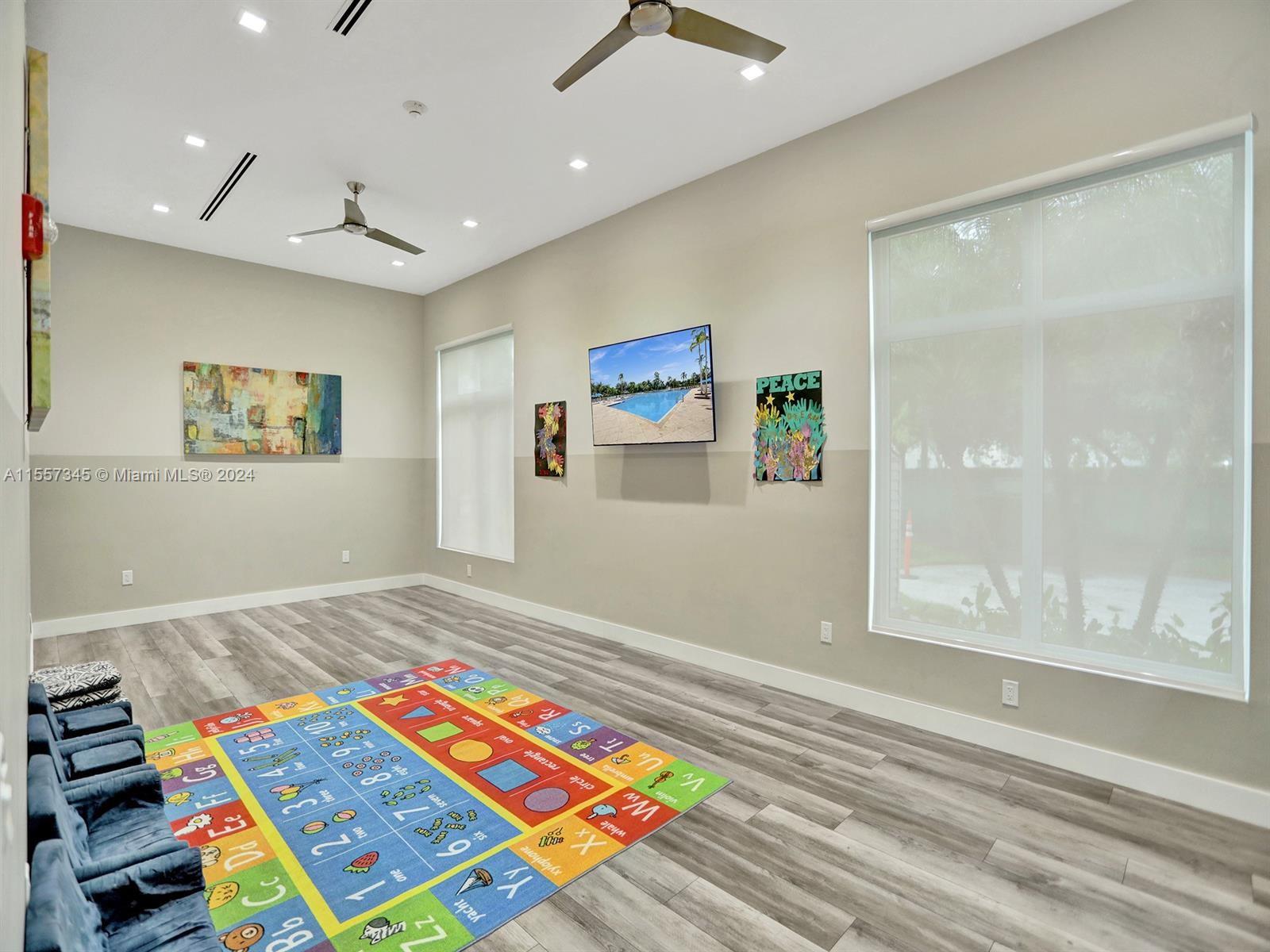 359 NE 27th Ter 103, Homestead, Florida 33033, 2 Bedrooms Bedrooms, ,2 BathroomsBathrooms,Residential,For Sale,359 NE 27th Ter 103,A11557345