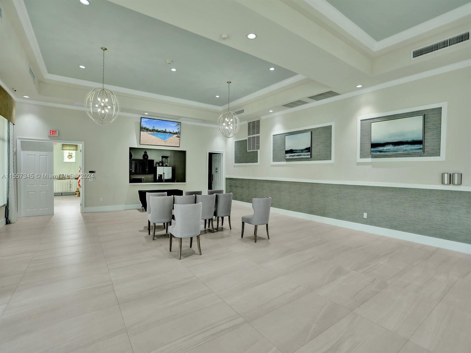 359 NE 27th Ter 103, Homestead, Florida 33033, 2 Bedrooms Bedrooms, ,2 BathroomsBathrooms,Residential,For Sale,359 NE 27th Ter 103,A11557345