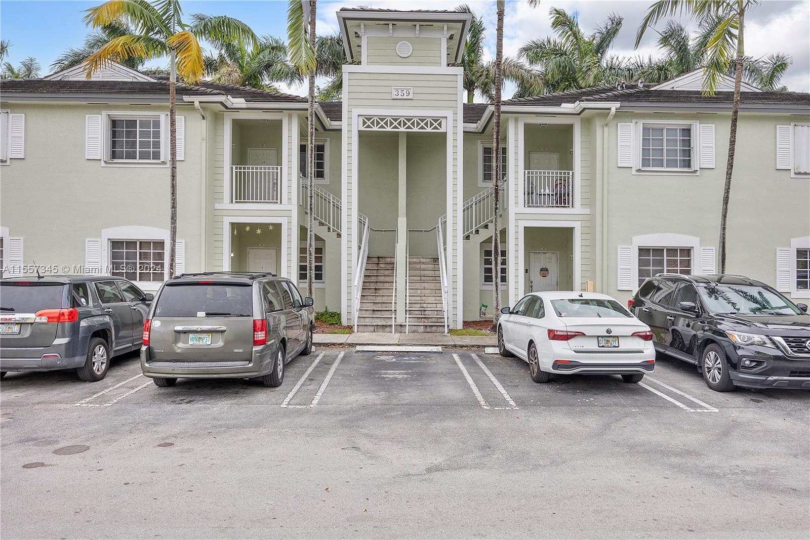 359 NE 27th Ter 103, Homestead, Florida 33033, 2 Bedrooms Bedrooms, ,2 BathroomsBathrooms,Residential,For Sale,359 NE 27th Ter 103,A11557345