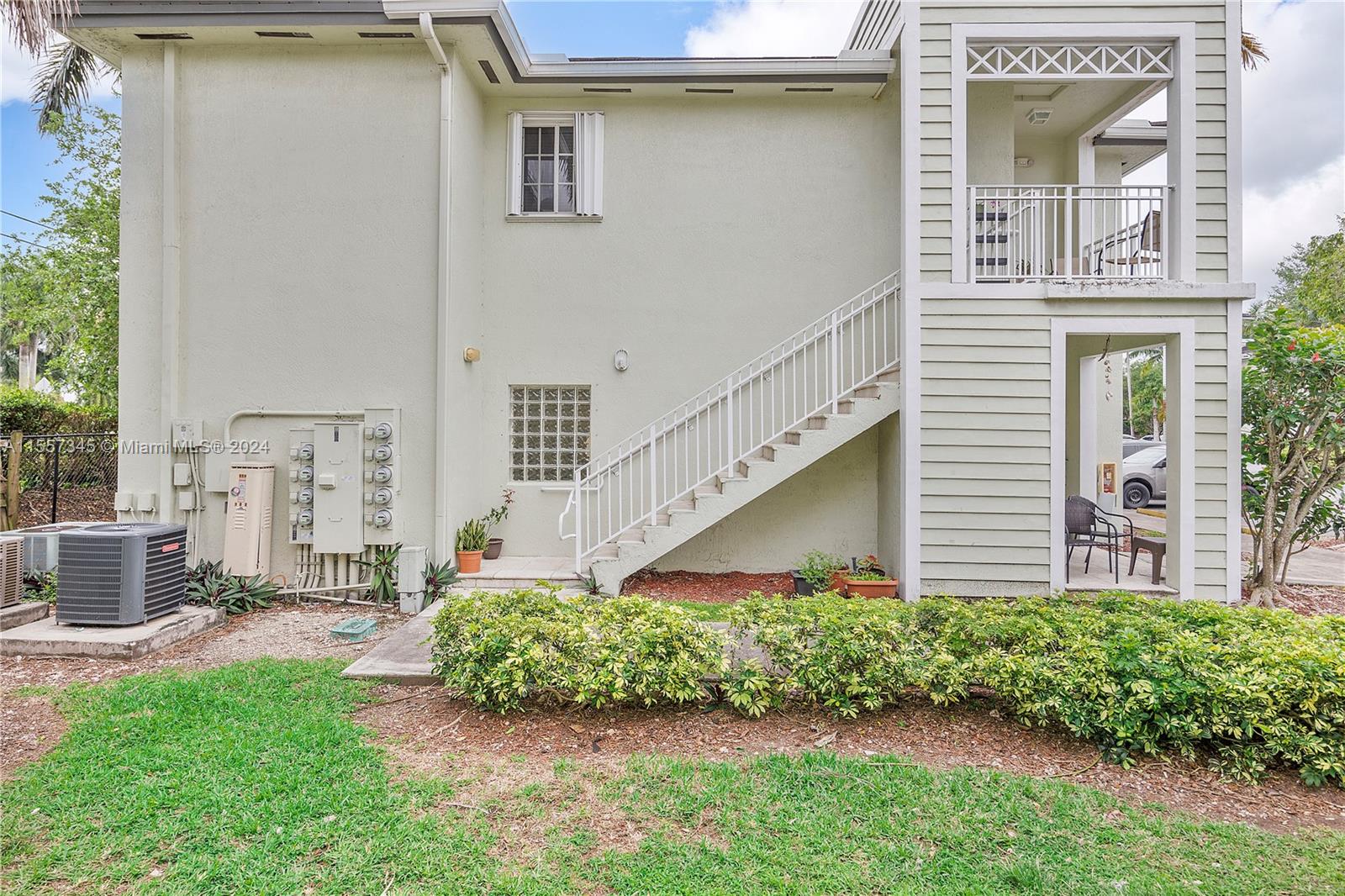 359 NE 27th Ter 103, Homestead, Florida 33033, 2 Bedrooms Bedrooms, ,2 BathroomsBathrooms,Residential,For Sale,359 NE 27th Ter 103,A11557345