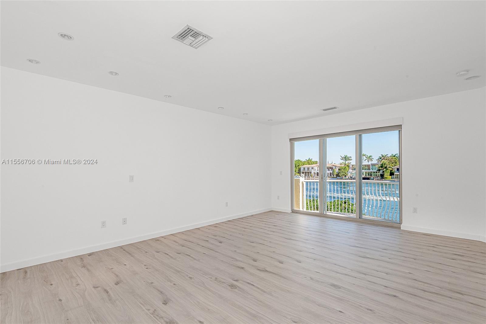 21201 NE 38th Ave 68, Aventura, Florida 33180, 4 Bedrooms Bedrooms, ,3 BathroomsBathrooms,Residential,For Sale,21201 NE 38th Ave 68,A11556706