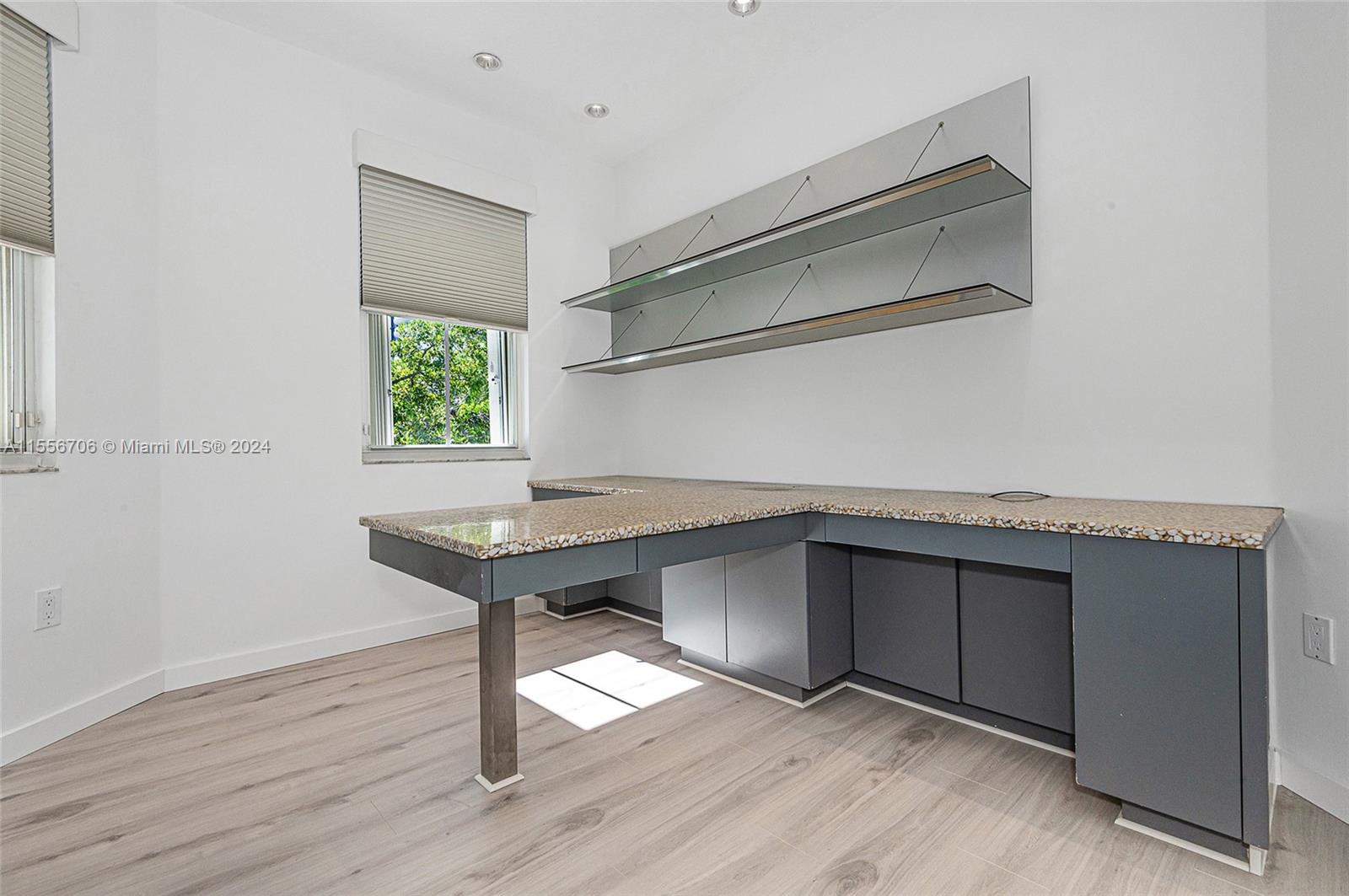 21201 NE 38th Ave 68, Aventura, Florida 33180, 4 Bedrooms Bedrooms, ,3 BathroomsBathrooms,Residential,For Sale,21201 NE 38th Ave 68,A11556706