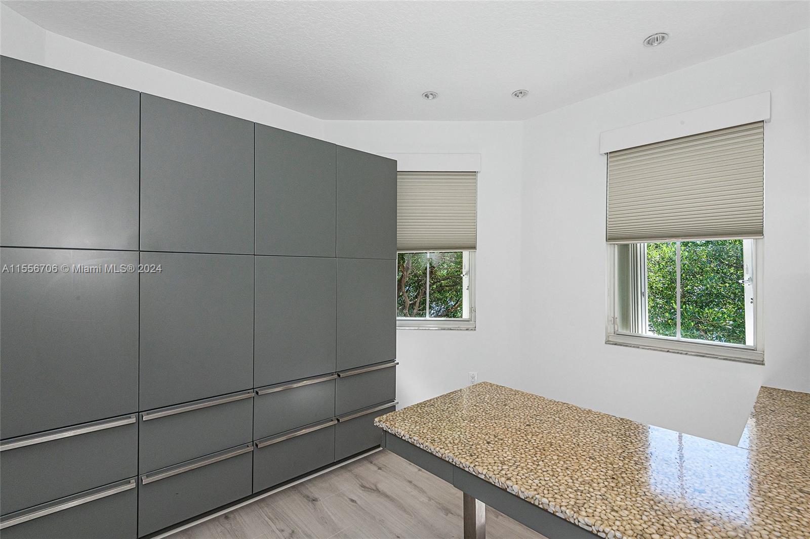 21201 NE 38th Ave 68, Aventura, Florida 33180, 4 Bedrooms Bedrooms, ,3 BathroomsBathrooms,Residential,For Sale,21201 NE 38th Ave 68,A11556706