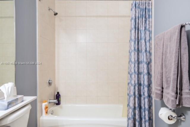 2280 SW 32nd Ave 613, Miami, Florida 33145, 2 Bedrooms Bedrooms, ,2 BathroomsBathrooms,Residentiallease,For Rent,2280 SW 32nd Ave 613,A11557463