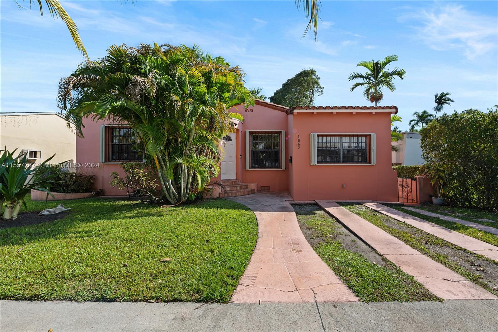 1662 SW 18th St, Miami, Florida 33145, 2 Bedrooms Bedrooms, ,1 BathroomBathrooms,Residential,For Sale,1662 SW 18th St,A11557287