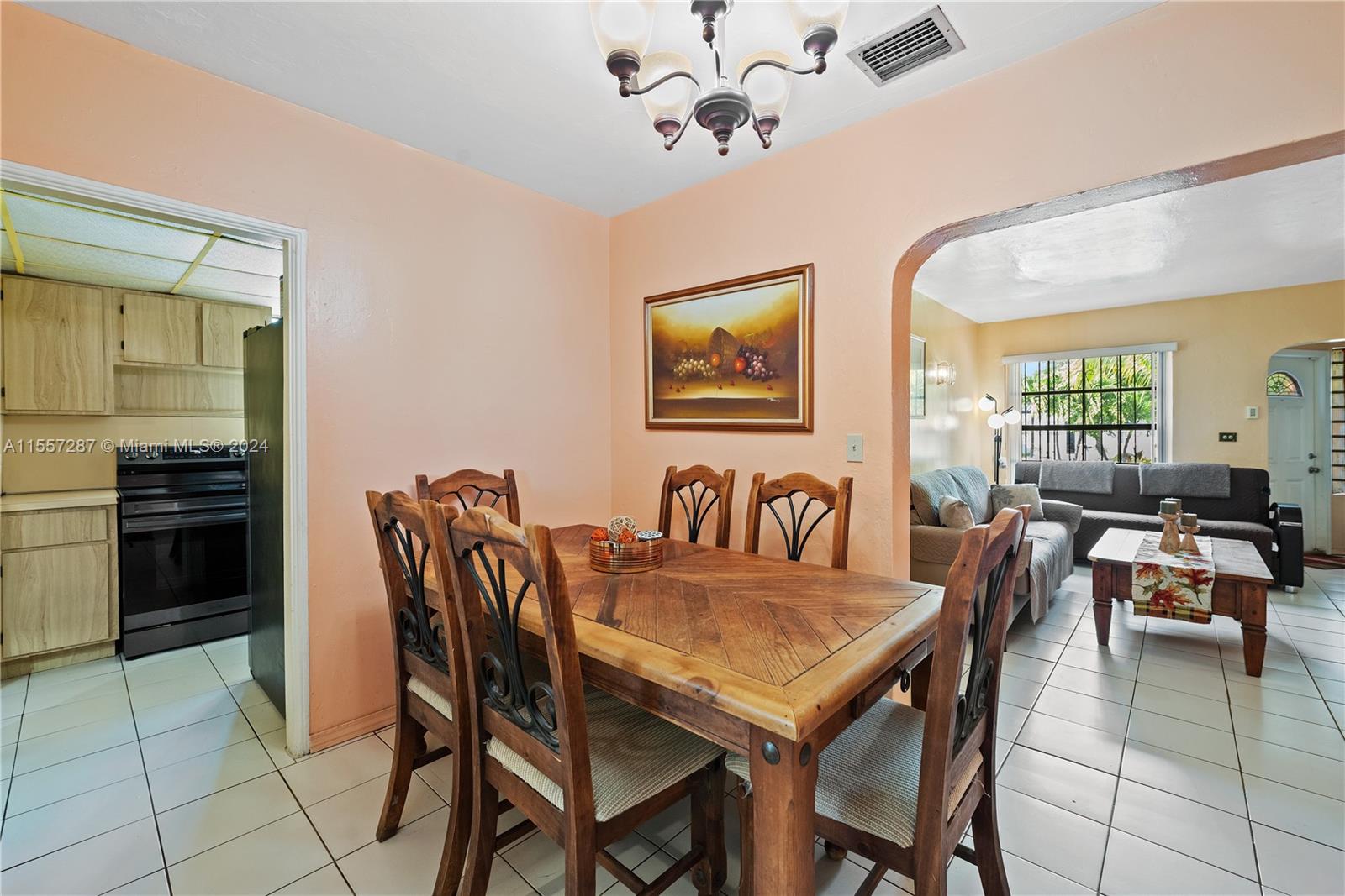 1662 SW 18th St, Miami, Florida 33145, 2 Bedrooms Bedrooms, ,1 BathroomBathrooms,Residential,For Sale,1662 SW 18th St,A11557287