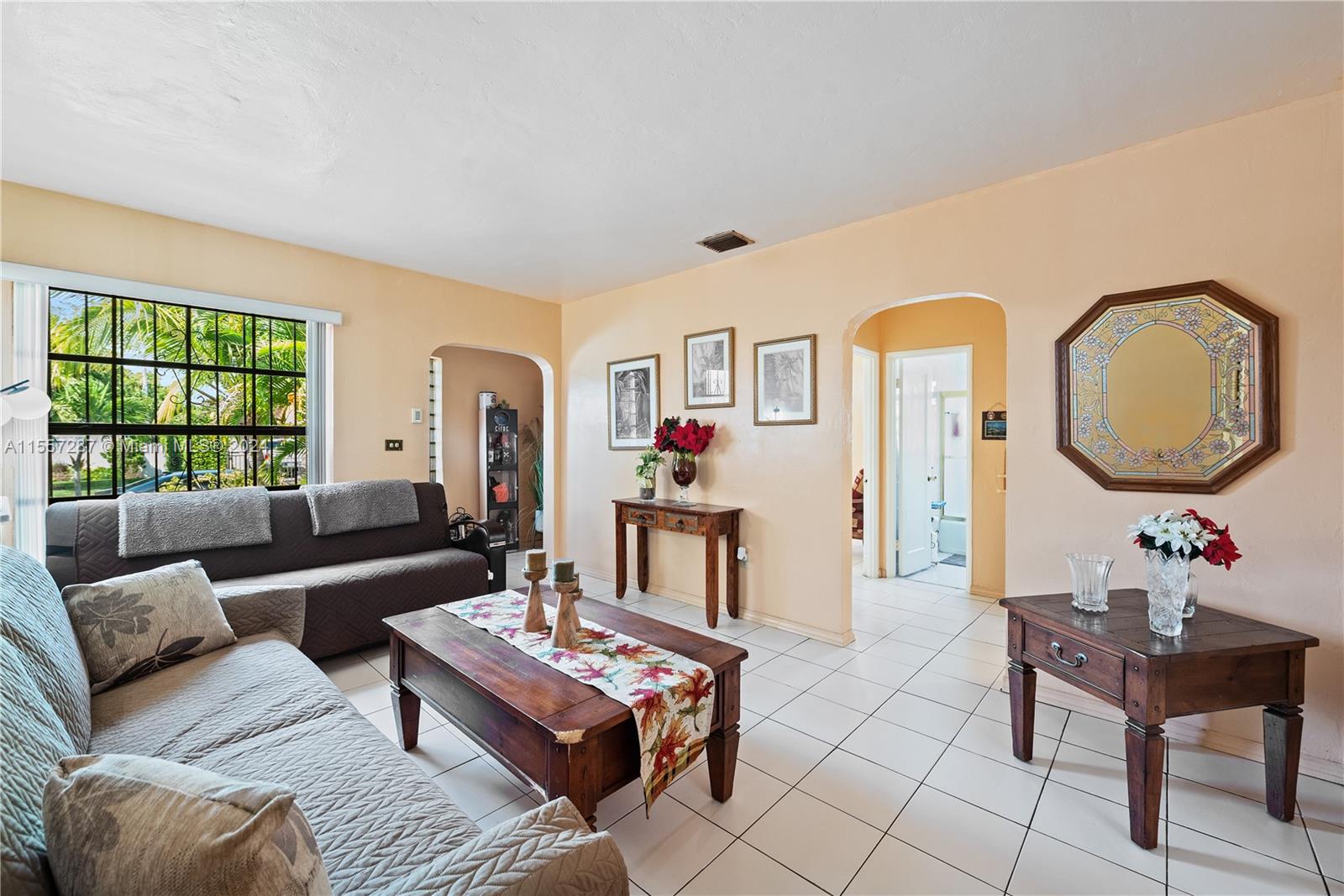 1662 SW 18th St, Miami, Florida 33145, 2 Bedrooms Bedrooms, ,1 BathroomBathrooms,Residential,For Sale,1662 SW 18th St,A11557287