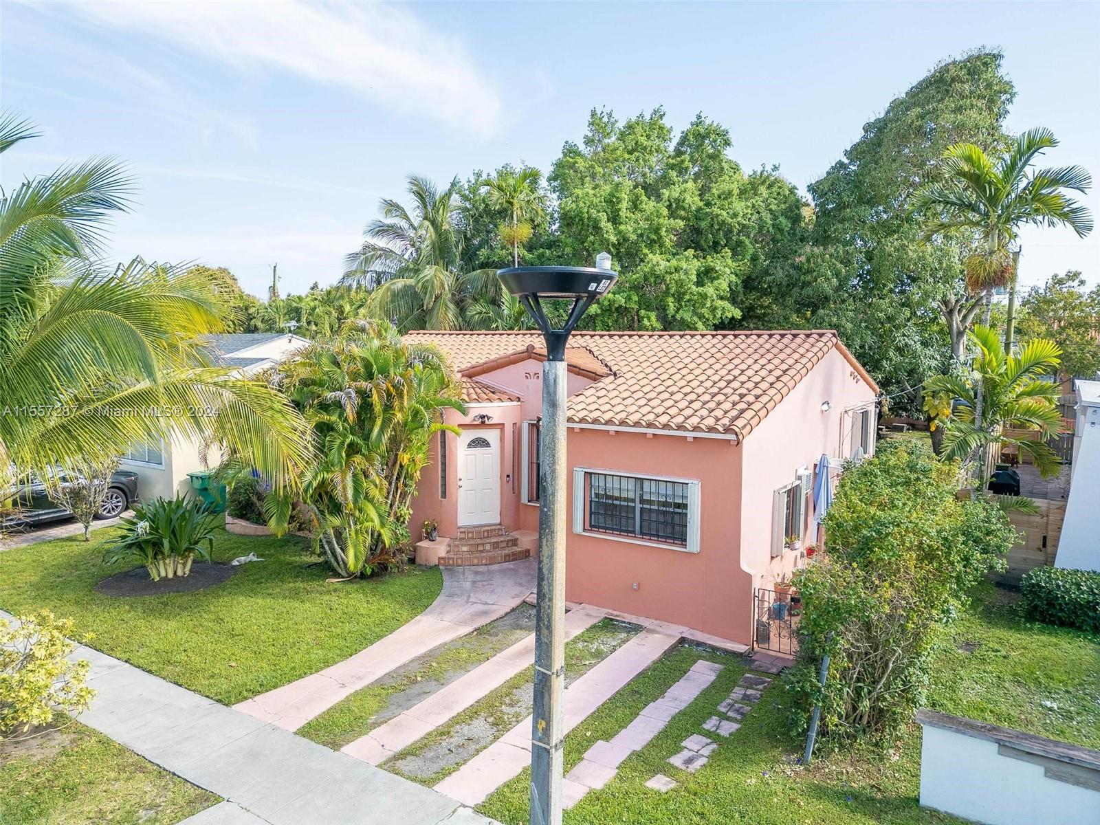 1662 SW 18th St, Miami, Florida 33145, 2 Bedrooms Bedrooms, ,1 BathroomBathrooms,Residential,For Sale,1662 SW 18th St,A11557287