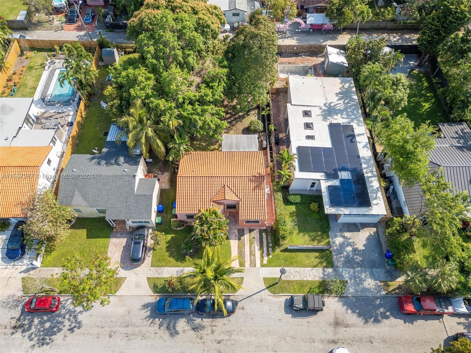 1662 SW 18th St, Miami, Florida 33145, 2 Bedrooms Bedrooms, ,1 BathroomBathrooms,Residential,For Sale,1662 SW 18th St,A11557287