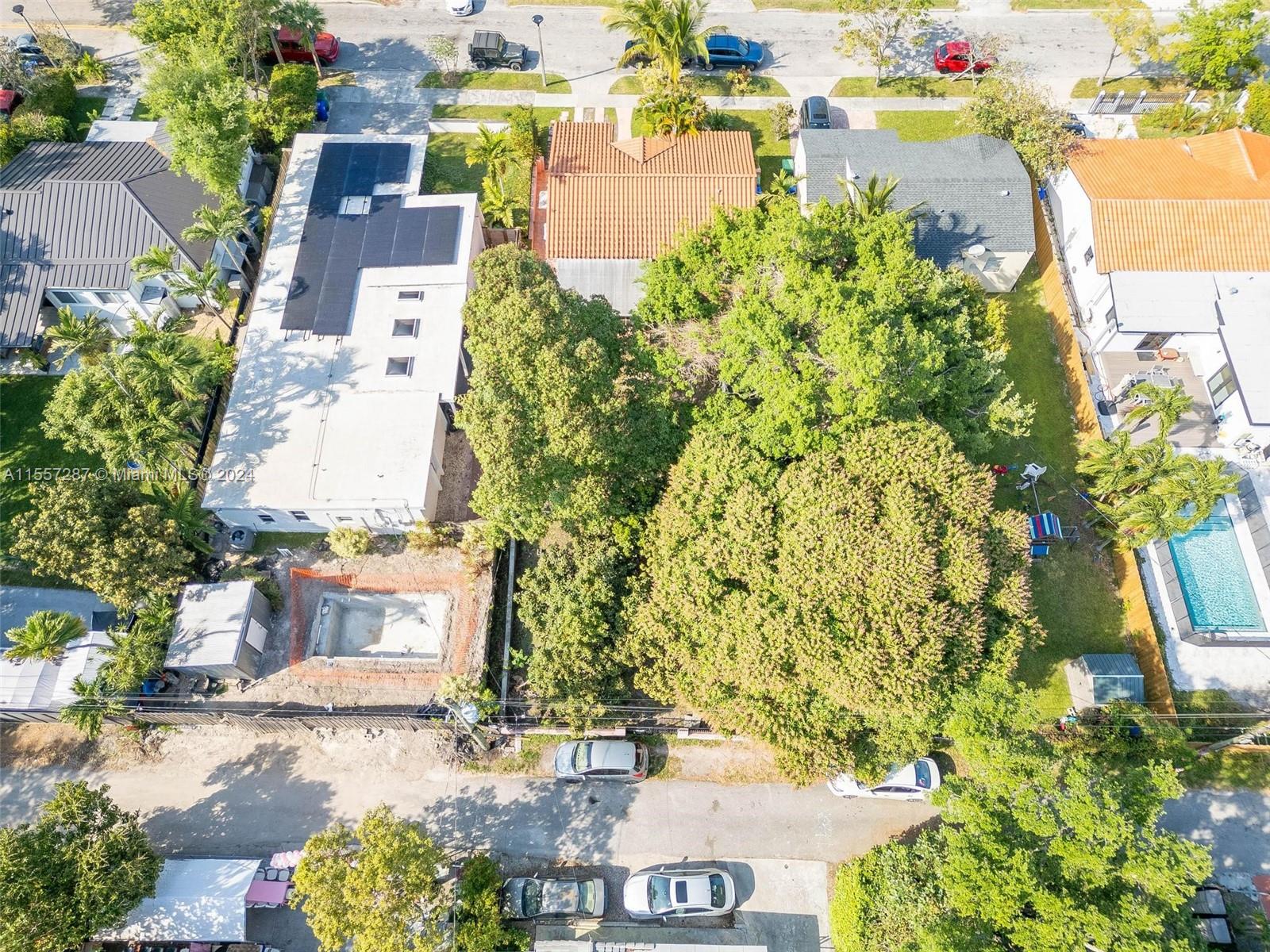 1662 SW 18th St, Miami, Florida 33145, 2 Bedrooms Bedrooms, ,1 BathroomBathrooms,Residential,For Sale,1662 SW 18th St,A11557287