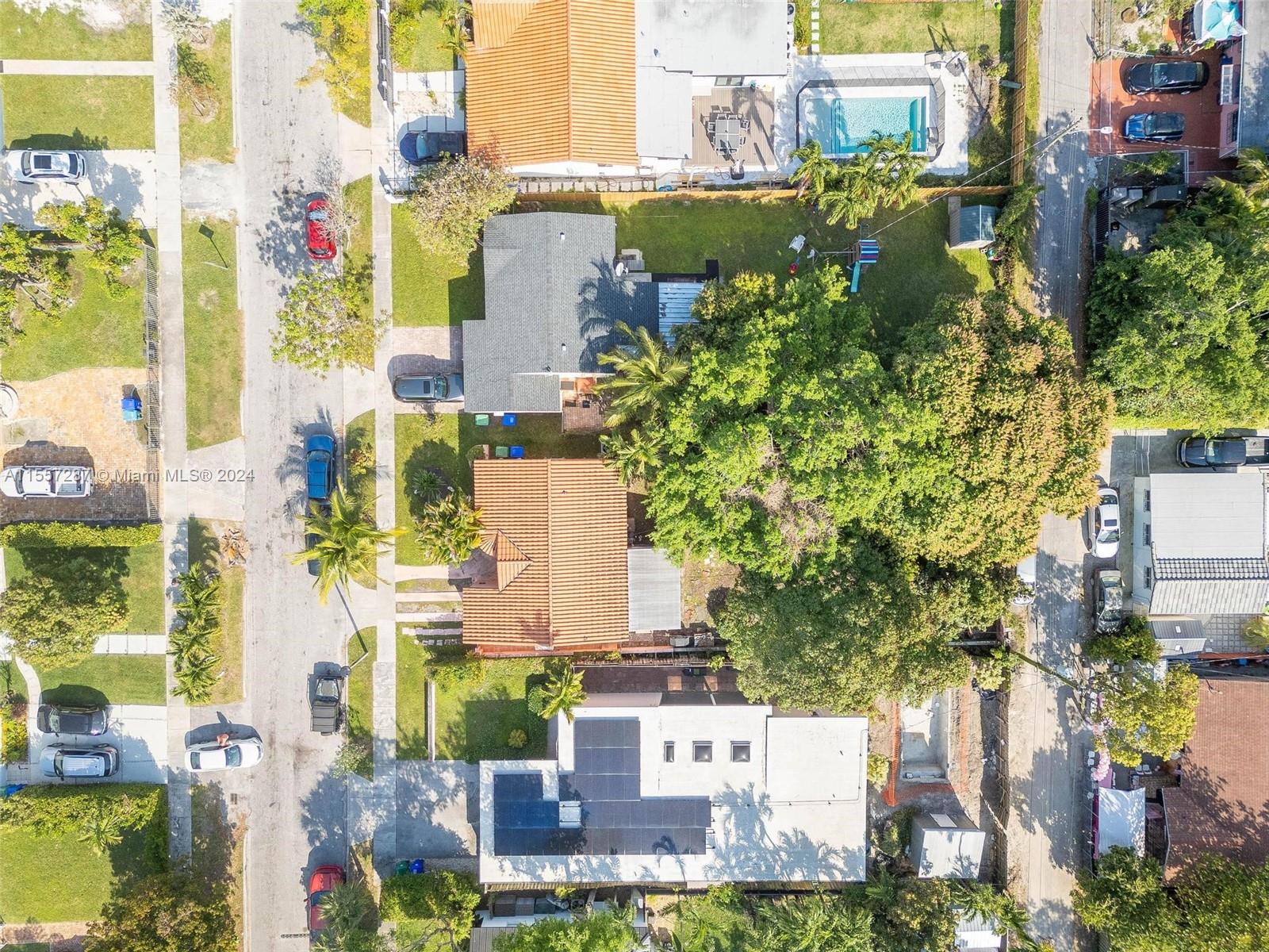 1662 SW 18th St, Miami, Florida 33145, 2 Bedrooms Bedrooms, ,1 BathroomBathrooms,Residential,For Sale,1662 SW 18th St,A11557287