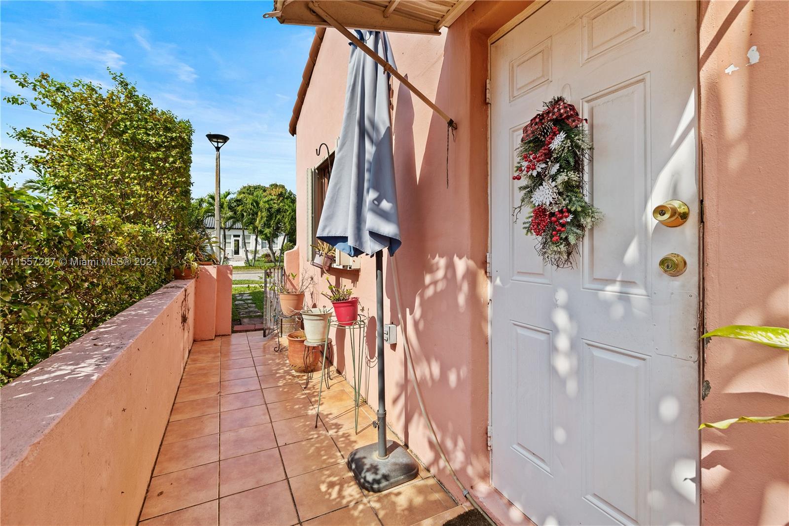 1662 SW 18th St, Miami, Florida 33145, 2 Bedrooms Bedrooms, ,1 BathroomBathrooms,Residential,For Sale,1662 SW 18th St,A11557287