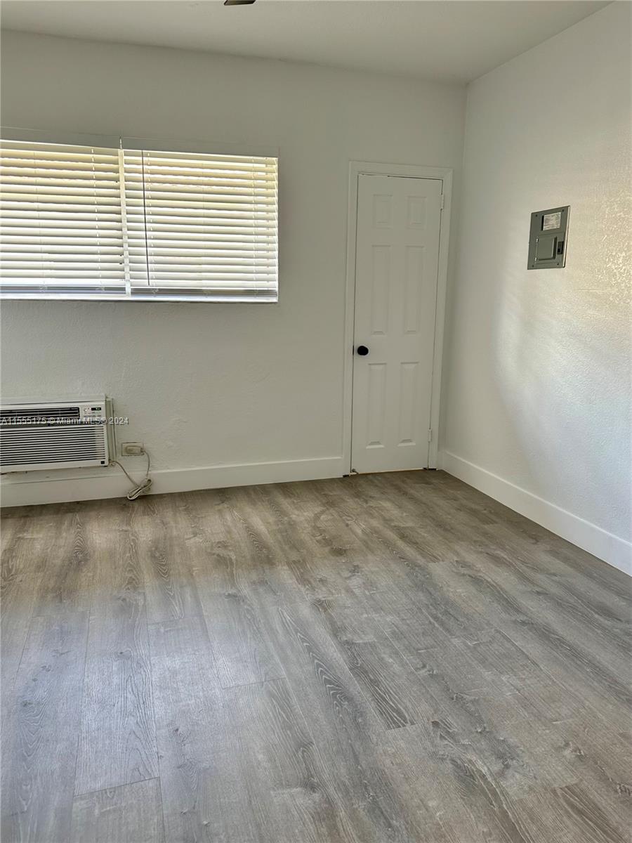 6805 Abbott Ave 5, Miami Beach, Florida 33141, 1 Bedroom Bedrooms, ,1 BathroomBathrooms,Residentiallease,For Rent,6805 Abbott Ave 5,A11555175