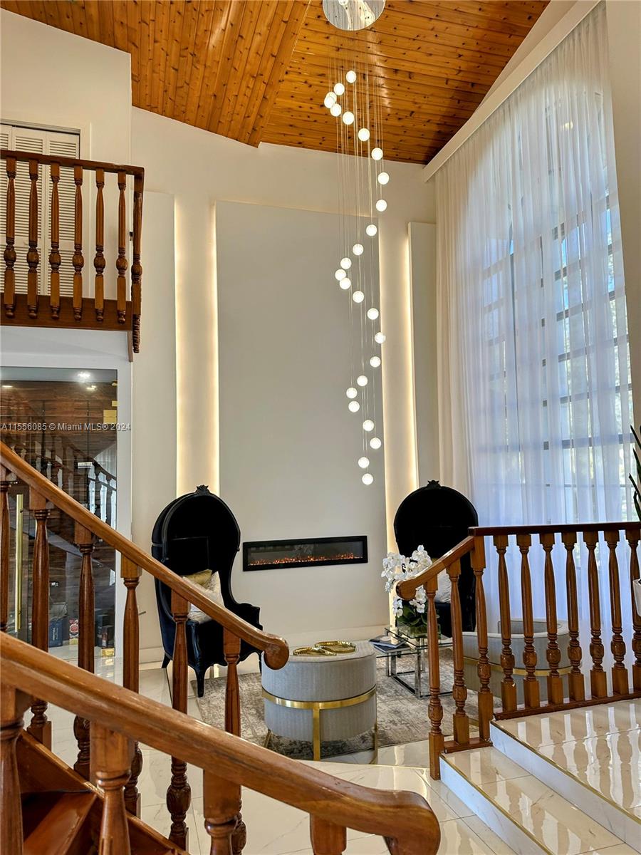 8462 NW 168th Ter, Miami Lakes, Florida 33016, 4 Bedrooms Bedrooms, ,4 BathroomsBathrooms,Residential,For Sale,8462 NW 168th Ter,A11556085